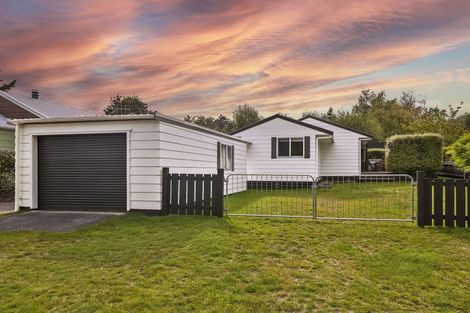 Photo of property in 2/60 Kinloch Road, Kinloch, Taupo, 3377