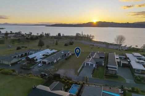 Photo of property in 30 Kuiwai Drive, Rainbow Point, Taupo, 3330