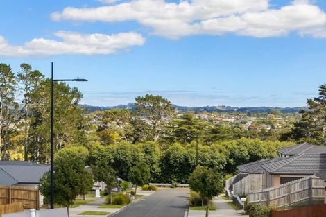 Photo of property in 42 Accolage Boulevard, Kumeu, 0810