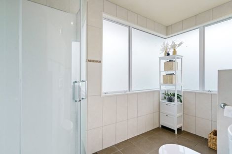 Photo of property in 2/105 Peake Road, Cambridge, 3493