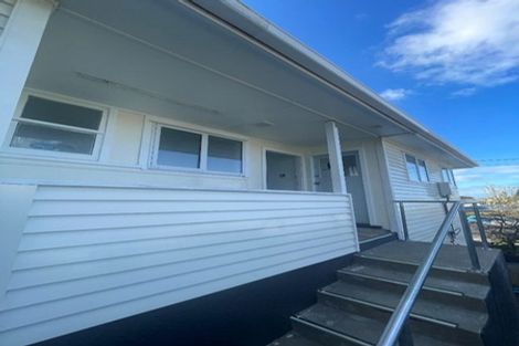 Photo of property in 77 Mould Street, Waitara, 4320