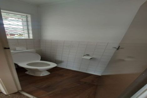 Photo of property in 26 Ray Small Drive, Papakura, 2110