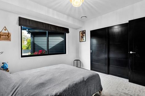 Photo of property in 4 Cessna Lane, Glen Avon, New Plymouth, 4312