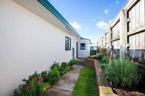 Photo of property in 4a Vogel Street, Fitzroy, New Plymouth, 4312