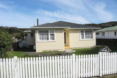 Photo of property in 125 Wise Street, Wainuiomata, Lower Hutt, 5014