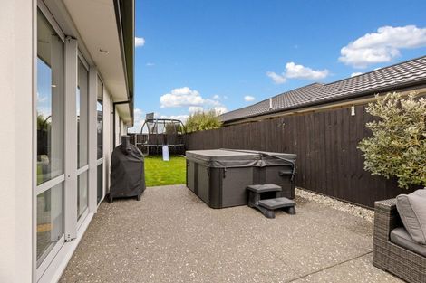 Photo of property in 6 Aroha Street, Pegasus, 7612