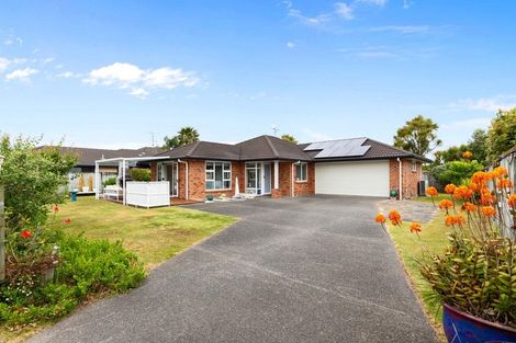 Photo of property in 65 Carrington Drive, Papamoa Beach, Papamoa, 3118