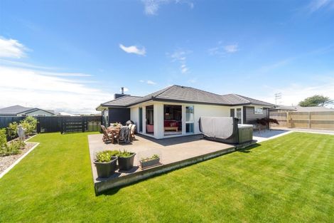 Photo of property in 19 George Street, Bulls, 4818