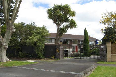 Photo of property in 90 Ferry Parade, Herald Island, Auckland, 0618