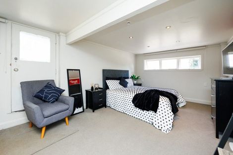 Photo of property in 12 Kent Crescent, Awapuni, Palmerston North, 4412
