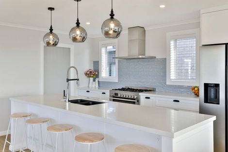 Photo of property in 6 Sellars Road, Bombay, 2675