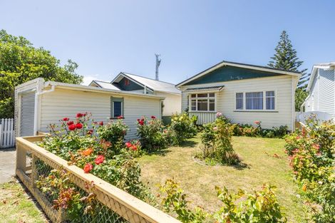 Photo of property in 135 Vigor Brown Street, Napier South, Napier, 4110