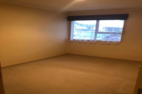 Photo of property in 17a Lesa Annis Place, Henderson, Auckland, 0612