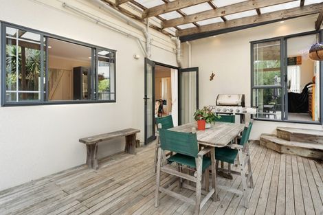 Photo of property in 41 Bronzewing Terrace, Unsworth Heights, Auckland, 0632