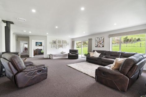 Photo of property in 120 East Mangahuia Road, Rangiwahia, Kimbolton, 4774