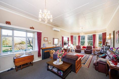 Photo of property in 376 Pohangina Road, Ashhurst, 4884