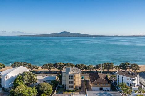 Photo of property in 1/287 Tamaki Drive, Kohimarama, Auckland, 1071