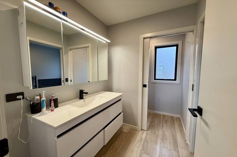 Photo of property in 17 Rexs Way, Green Island, Dunedin, 9018