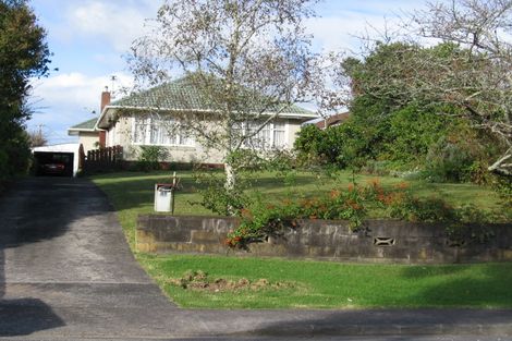 Photo of property in 31 Titoki Street, Te Atatu Peninsula, Auckland, 0610