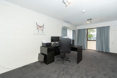 Photo of property in 54 Morrow Avenue, St Andrews, Hamilton, 3200