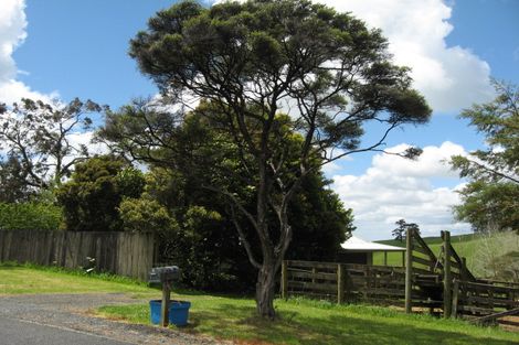 Photo of property in 121 Annandale Road, Kumeu, Henderson, 0782