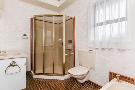 Photo of property in 202 Royal Road, Massey, Auckland, 0614