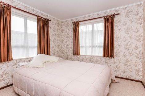 Photo of property in 202 Royal Road, Massey, Auckland, 0614