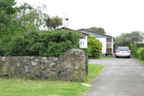 Photo of property in 11 Muir Avenue, Mangere Bridge, Auckland, 2022
