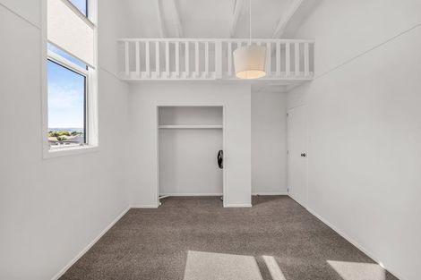 Photo of property in 11 Leander Place, Milson, Palmerston North, 4414