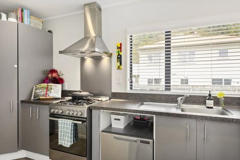 Photo of property in 22 Bowes Crescent, Strathmore Park, Wellington, 6022