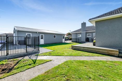 Photo of property in 11 Fantham Street, Hawera, 4610
