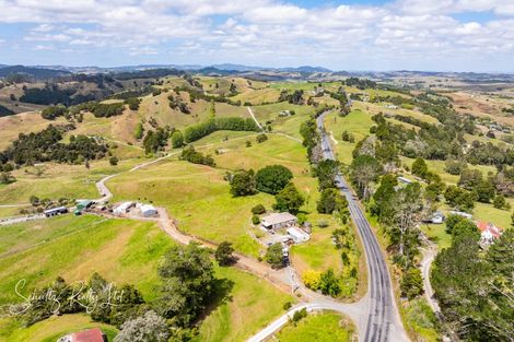 Photo of property in 1820 State Highway 12, Paparoa, 0571