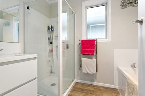 Photo of property in 160 Williams Street, Cambridge, 3434