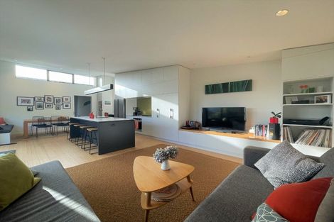 Photo of property in 137a Nevay Road, Miramar, Wellington, 6022