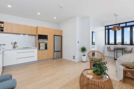 Photo of property in 24/436 Maunganui Road, Mount Maunganui, 3116