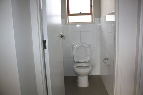 Photo of property in 2/2 Thurston Place, Bucklands Beach, Auckland, 2012