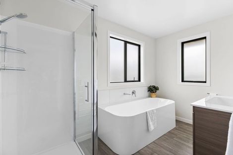 Photo of property in 15 Rubus Street, Wanaka, 9382