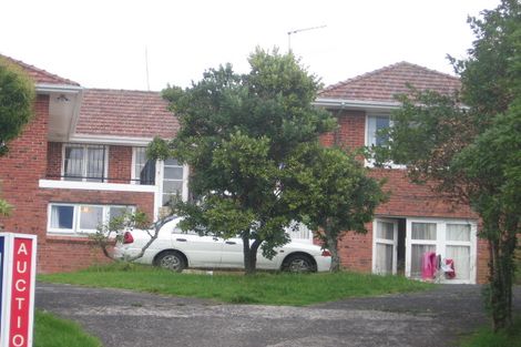 Photo of property in 1/2 Corunna Road, Milford, Auckland, 0620