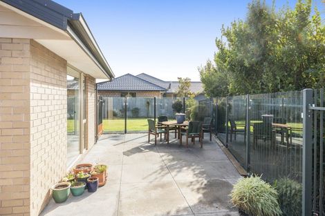 Photo of property in 22 Mokihi Gardens, Hillmorton, Christchurch, 8024