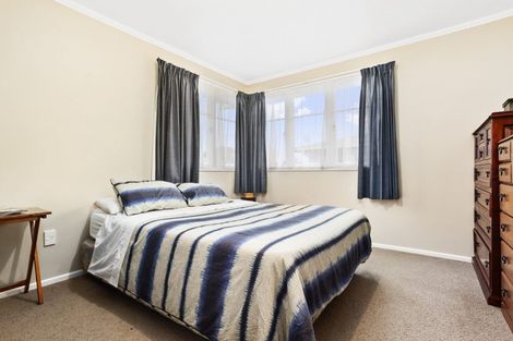Photo of property in 44 Strid Road, Te Atatu South, Auckland, 0610