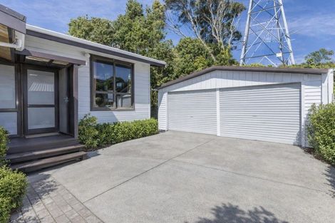 Photo of property in 28 John Witton Drive, Crofton Downs, Wellington, 6035