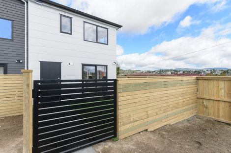 Photo of property in 38c Routley Drive, Glen Eden, Auckland, 0602