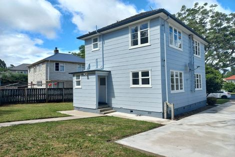 Photo of property in 48 Banbury Crescent, Fairfield, Hamilton, 3214