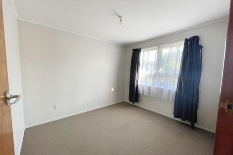 Photo of property in 35 Tarata Crescent, Mangere Bridge, Auckland, 2022