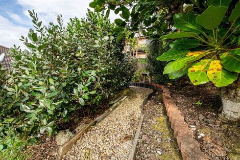 Photo of property in 34 Sapperton Drive, Henderson, Auckland, 0612