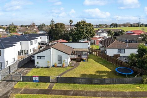 Photo of property in 15 Southview Place, Wattle Downs, Auckland, 2102
