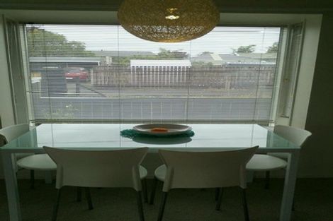 Photo of property in 1/28 Rewarewa Road, Te Atatu Peninsula, Auckland, 0610