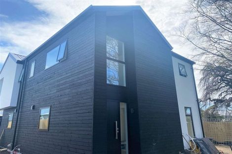 Photo of property in 2/233 Edgeware Road, Edgeware, Christchurch, 8013