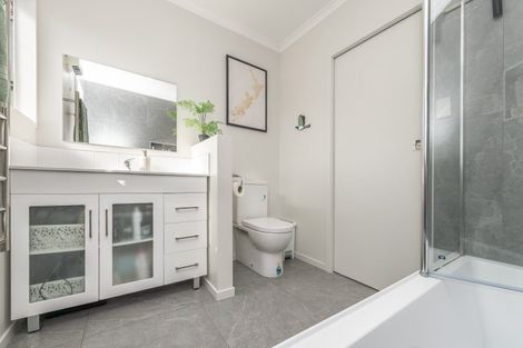 Photo of property in 20 Ward Street, Aramoho, Whanganui, 4500