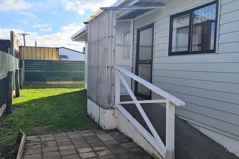 Photo of property in 13a Dixon Street, Carterton, 5713